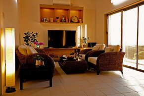 Yamagata Ryukyu Hatago Onna Bokairo