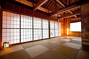 Yamagata Ryukyu Hatago Onna Bokairo