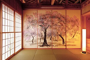 Yamagata Ryukyu Hatago Onna Bokairo