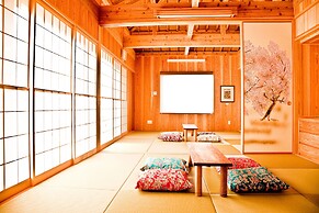 Yamagata Ryukyu Hatago Onna Bokairo