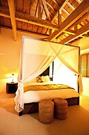 Yamagata Ryukyu Hatago Onna Bokairo