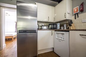 Barn Conversion - Hot Tub - Penally