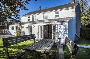 Barn Conversion - Hot Tub - Penally