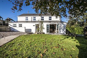 Barn Conversion - Hot Tub - Penally