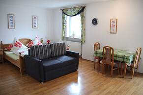 Pension & Ferienwohnung Breitmoser