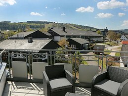 Apartment With Balcony and Great Views