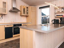 Charming Sauna Cottage-by Traum