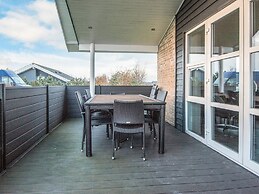 Charming Sauna Cottage-by Traum