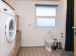 Charming Sauna Cottage-by Traum