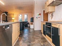 Charming Sauna Cottage-by Traum
