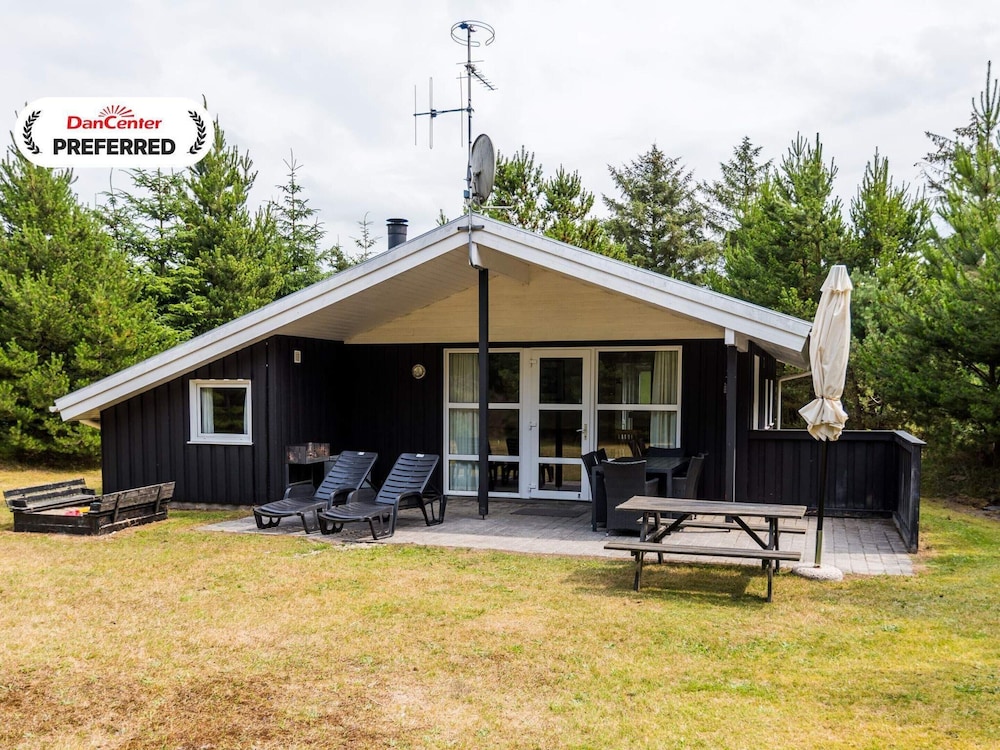 4 Star Holiday Home in Henne