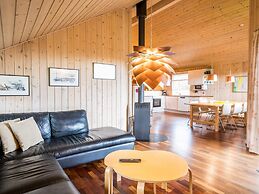 Secluded Cozy Cottage in Skaven-by Traum