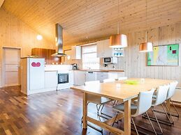 Secluded Cozy Cottage in Skaven-by Traum