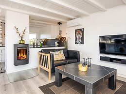 Seaside Charm in Rindby