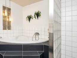 Seaside Charm in Rindby