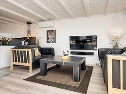 Seaside Charm in Rindby