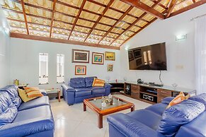 GB19 Casa 7 Quartos a 50m da Praia