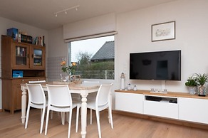 Quiet Home with Garden near Beach & Center