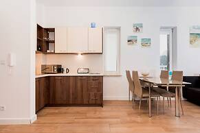 Apartments Aquamarina by Renters