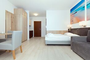 Apartments Aquamarina by Renters