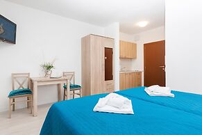 Apartments Aquamarina by Renters