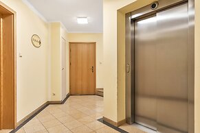 Apartments Roza Wiatrow by Renters