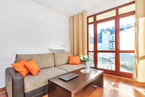 Apartments Roza Wiatrow by Renters