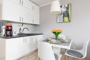 Apartments Sikorskiego by Renters