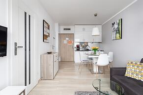 Apartments Sikorskiego by Renters