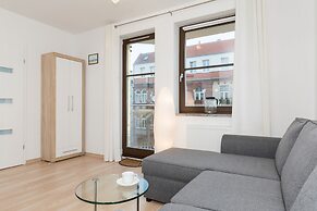 Apartments Sikorskiego by Renters
