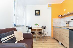 Apartments Sikorskiego by Renters