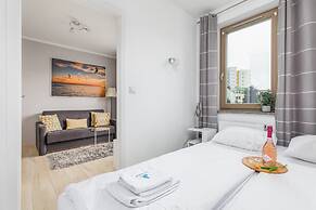 Apartments Sikorskiego by Renters