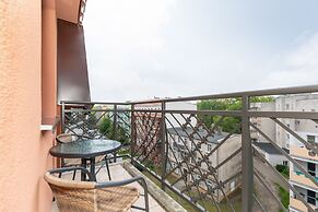 Apartments Sikorskiego by Renters