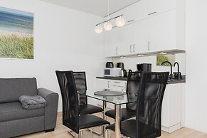 Apartments Sikorskiego by Renters