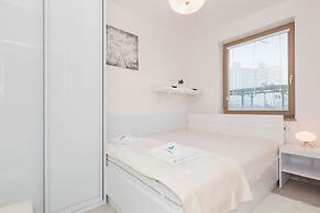 Apartments Sikorskiego by Renters