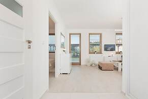 Apartments Sikorskiego by Renters