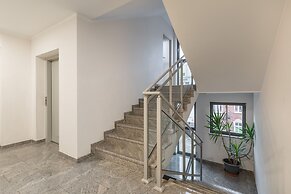 Apartments Sikorskiego by Renters