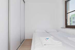 Apartments Sikorskiego by Renters