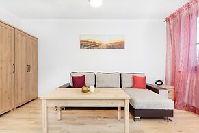 Apartments Sikorskiego by Renters