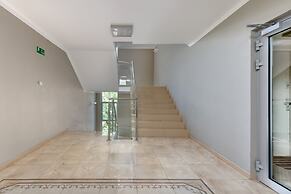 Apartments Feniks by Renters