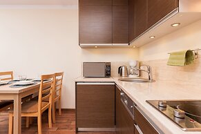 Villa Mistral Apartments by Renters