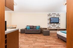 Villa Mistral Apartments by Renters