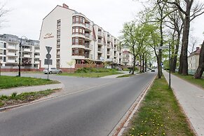 Villa Mistral Apartments by Renters