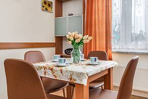 Apartments Near the Promenade by Renters