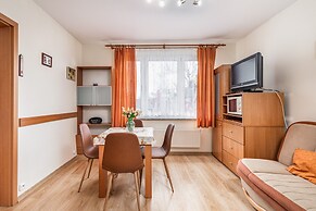 Apartments Near the Promenade by Renters