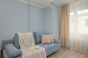 Apartments Near the Promenade by Renters