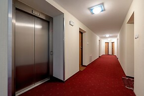 Apartments Near the Promenade by Renters