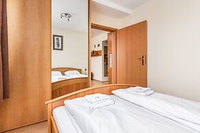 Apartments Near the Promenade by Renters