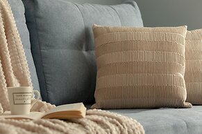 Apartments Near the Promenade by Renters