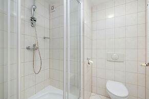 Apartments Near the Promenade by Renters